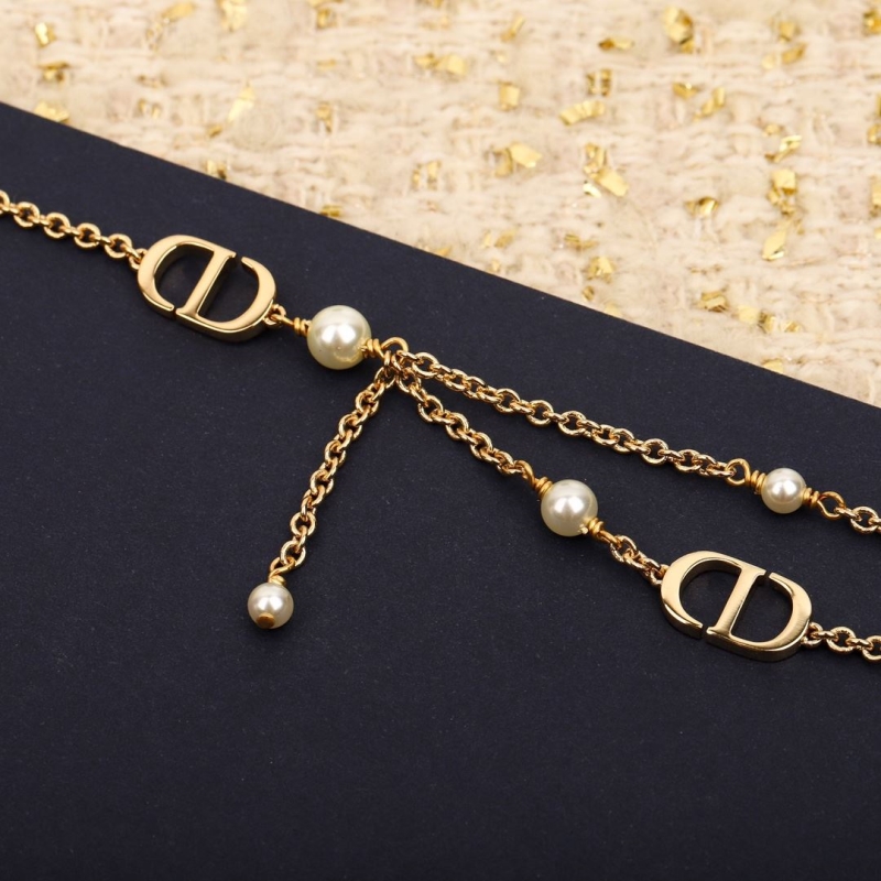 chr1st1an D10r earrings